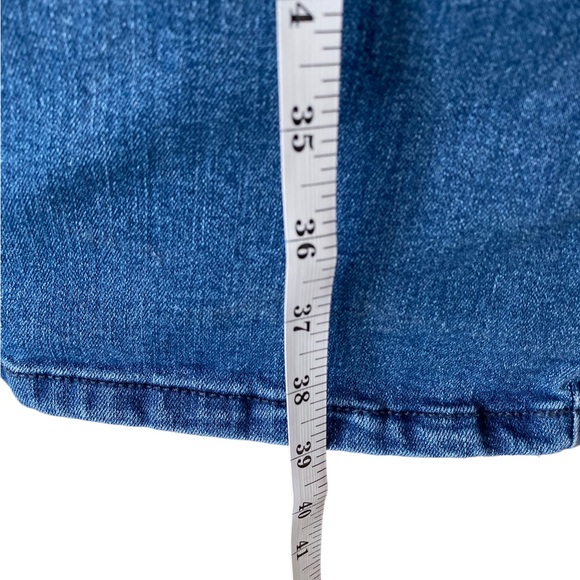 Gloria Vanderbilt blue jeans - Picture 9 of 9